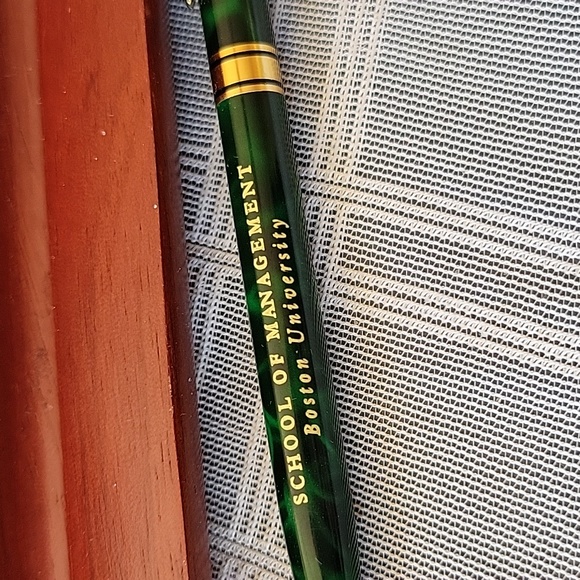 Boston University School of Management Wood Case and Ballpoint Pen - Picture 7 of 8